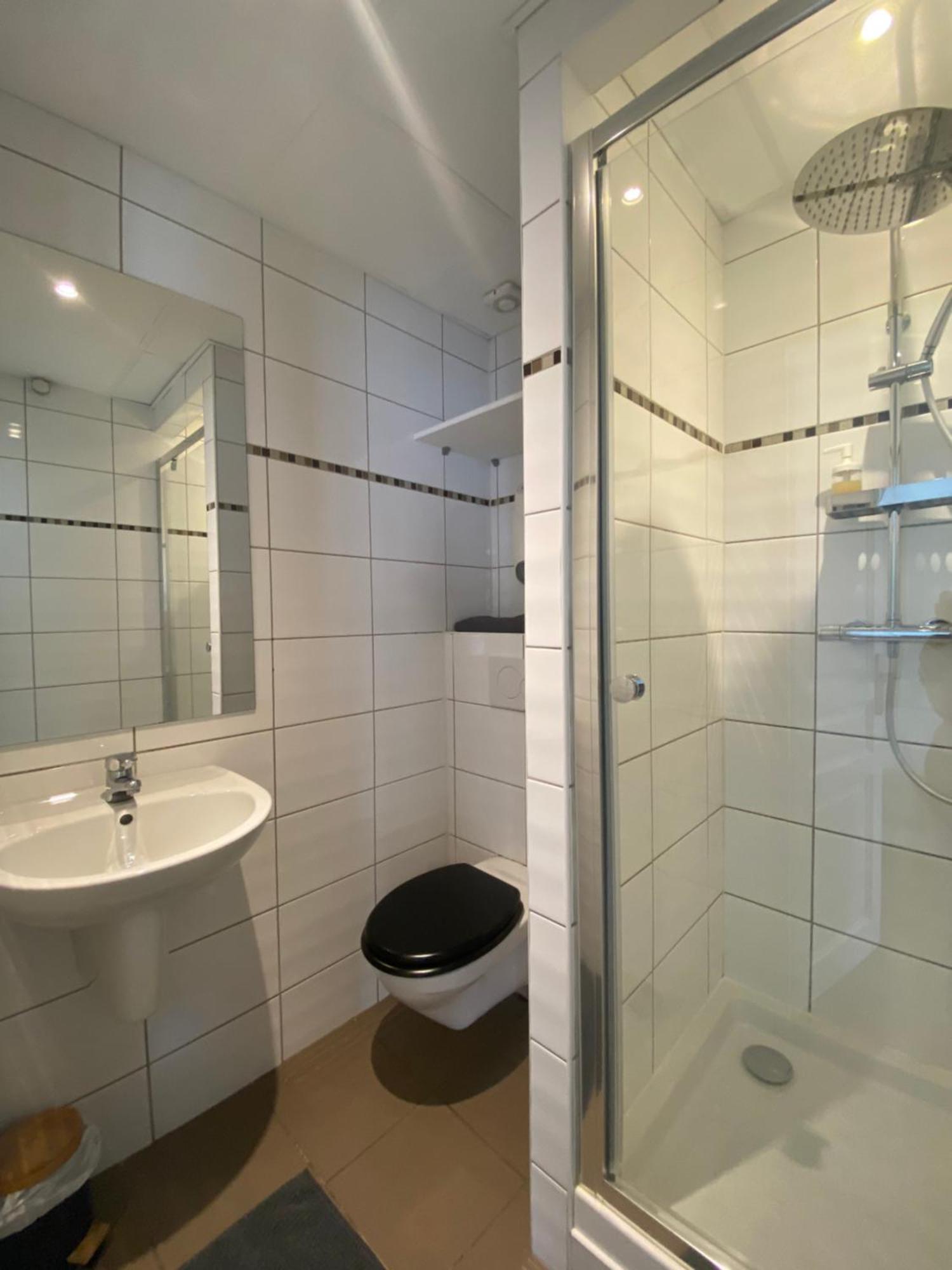 Chambre Privative Au Centre De Bourbourg - Proche Commodites Et Gare Rom bilde