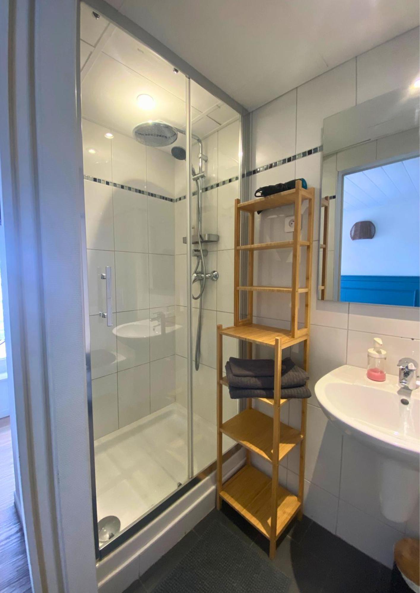 Chambre Privative Au Centre De Bourbourg - Proche Commodites Et Gare Rom bilde